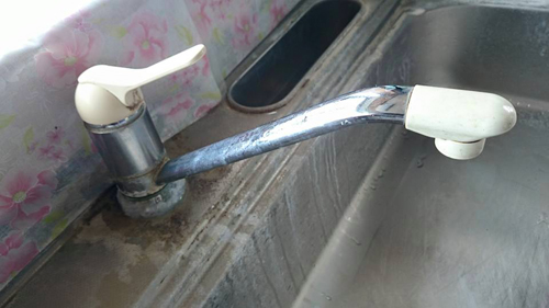 キッチン蛇口の水漏れ修理・混合水栓に交換工事｜下野市｜N様邸(2015.05.18)