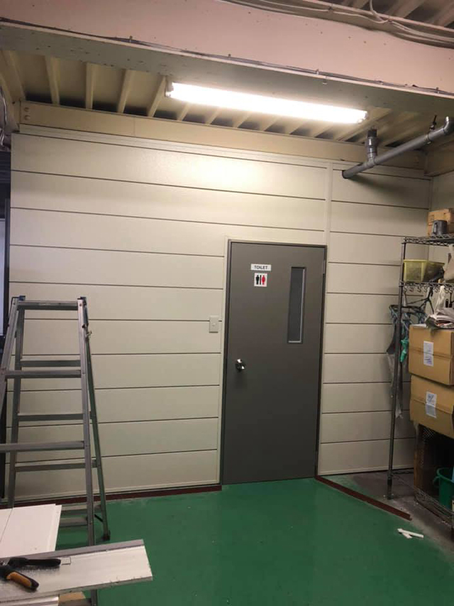 トイレの入り口前に一部屋作りました。|栃木県下都賀郡壬生町U様工場(2018.09.03)